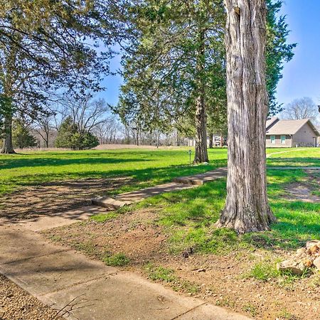 The Cozy Cottage With Lake Taneycomo Access! Branson Exteriér fotografie