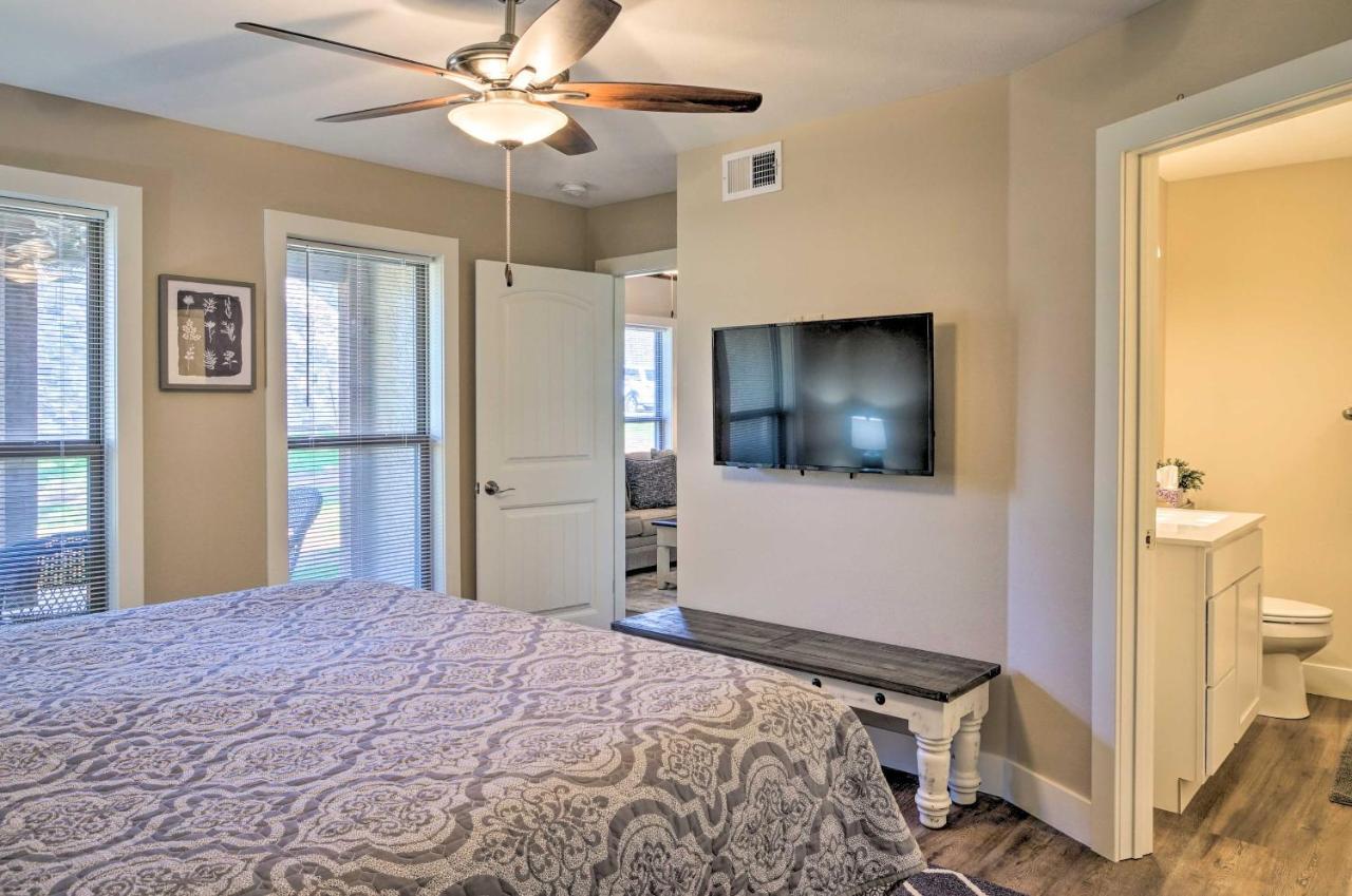 The Cozy Cottage With Lake Taneycomo Access! Branson Exteriér fotografie