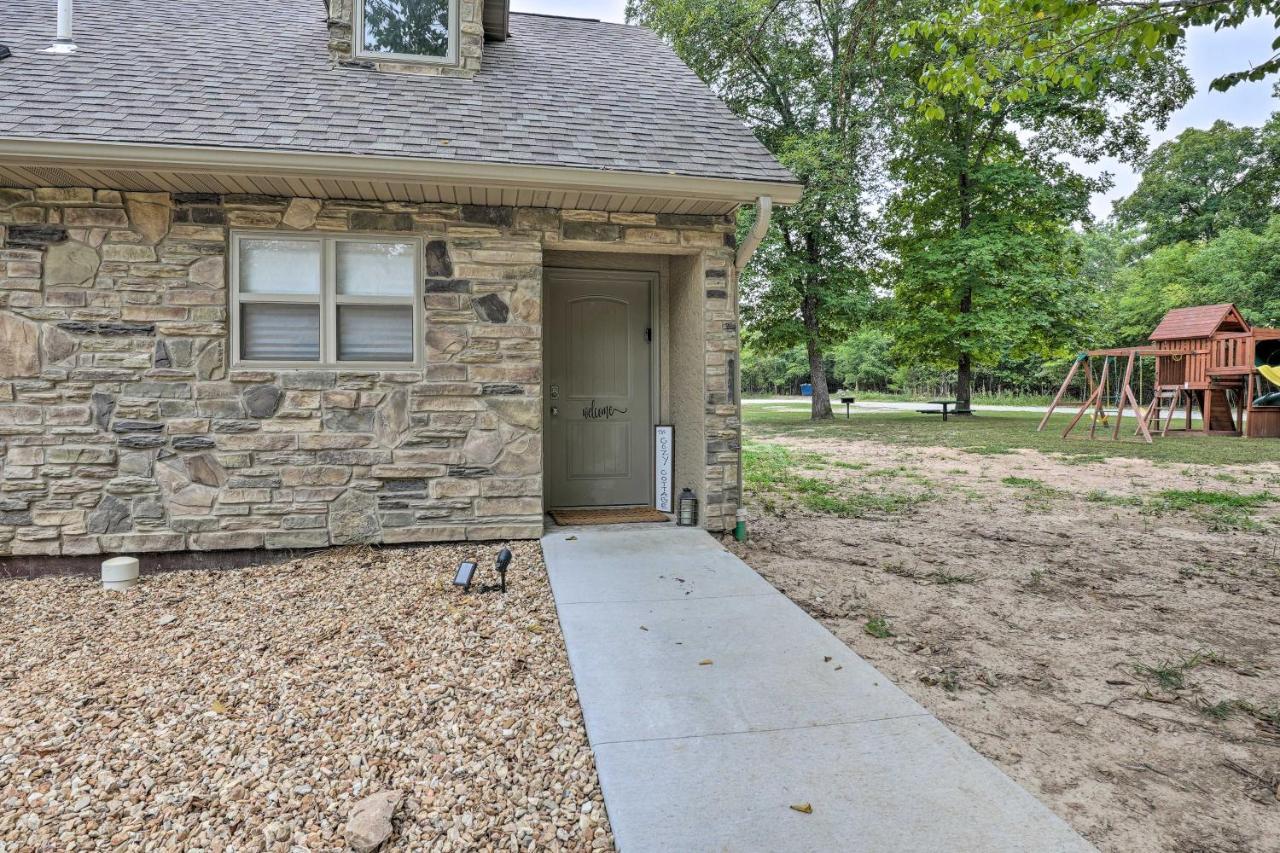 The Cozy Cottage With Lake Taneycomo Access! Branson Exteriér fotografie